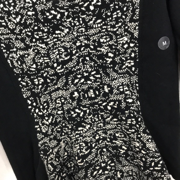 4/20 NEW YORK AND COMPANY asymmetrical blouse - Picture 3 of 6